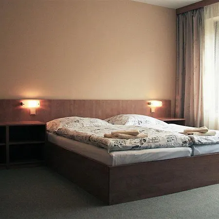 Jonathan Hotel