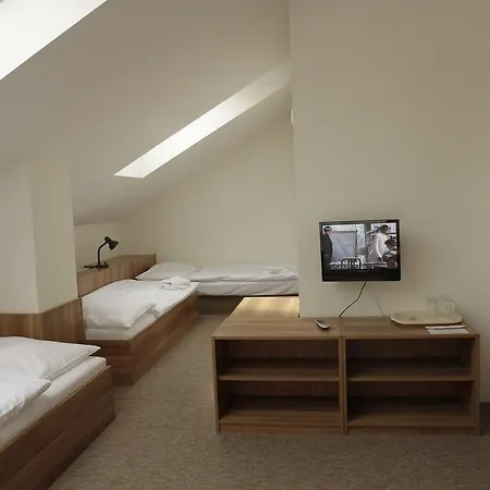 Hotel Jonathan 3*
